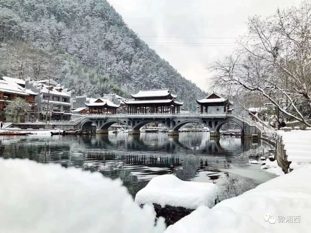 凤凰古城下雪最新报道